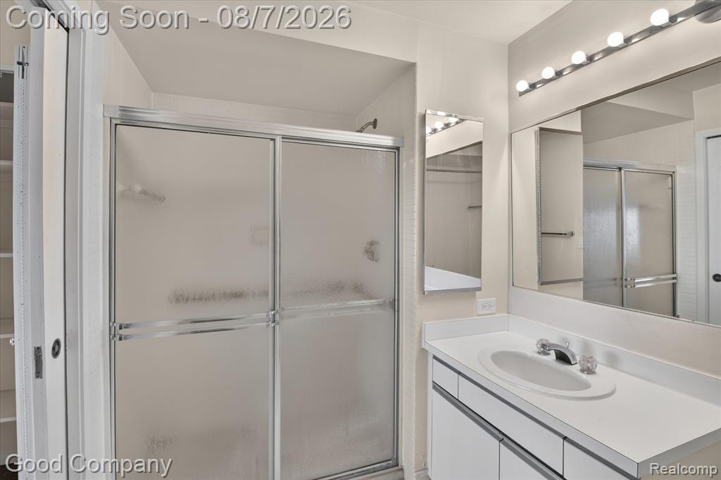 5000 Town Center Property Photo 39
