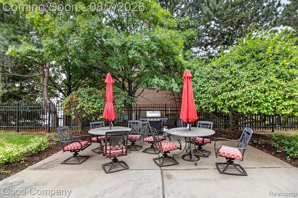 5000 Town Center Property Photo 51