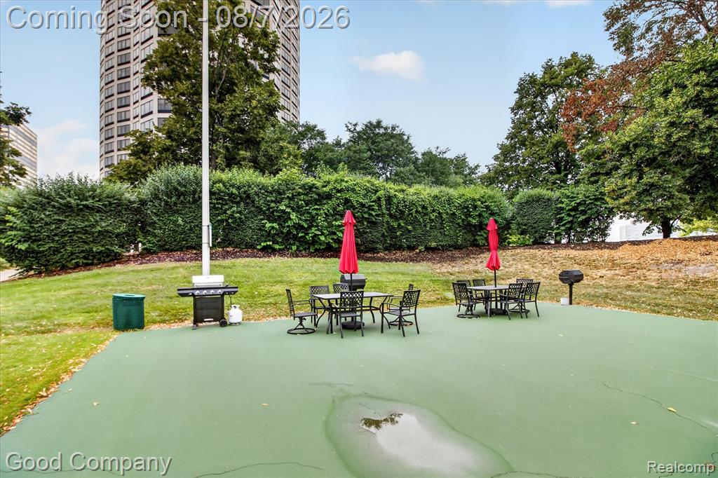 5000 Town Center Property Photo 55
