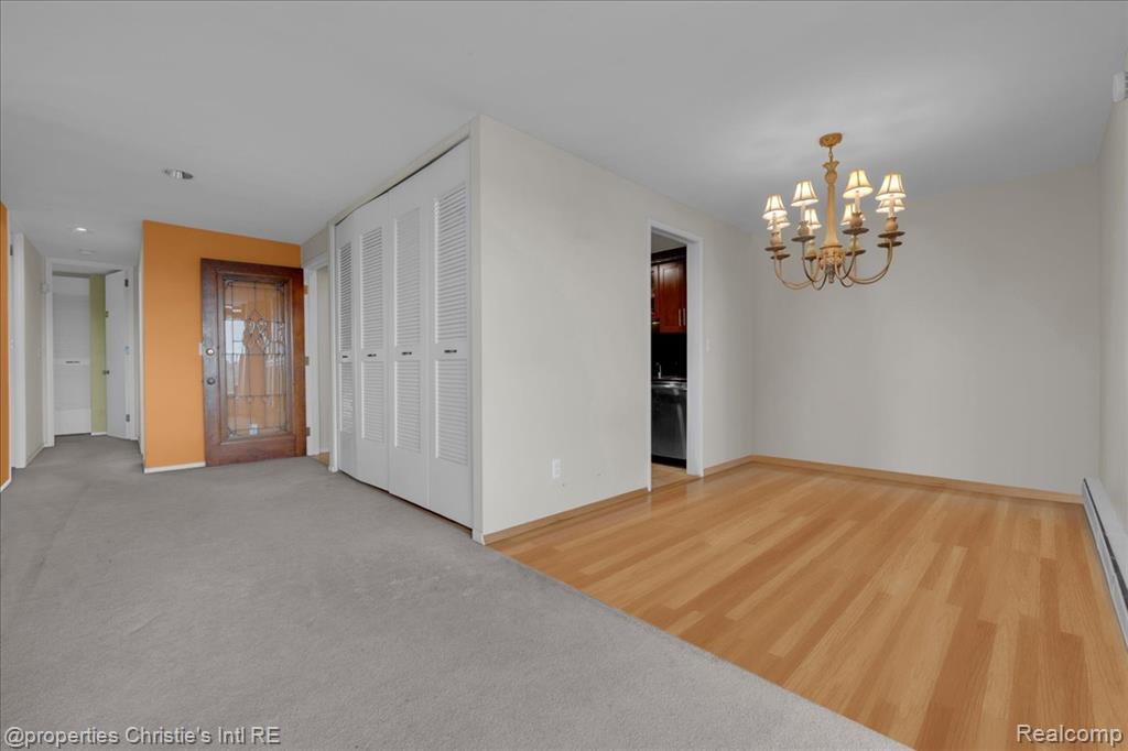 8200 E Jefferson Avenue Property Photo 10