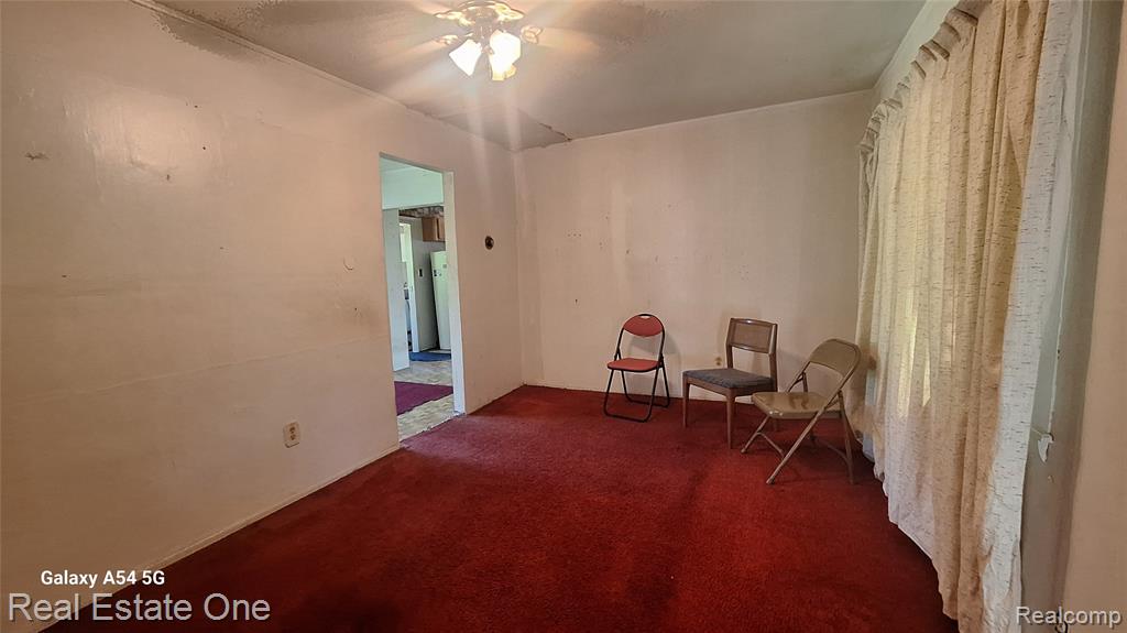 28214 Eton Street Property Photo 4