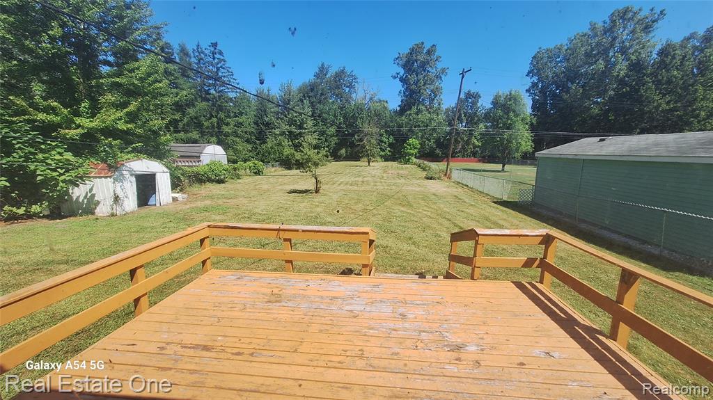 28214 Eton Street Property Photo 22