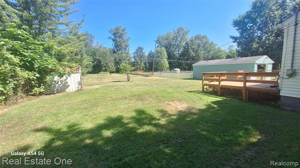 28214 Eton Street Property Photo 23