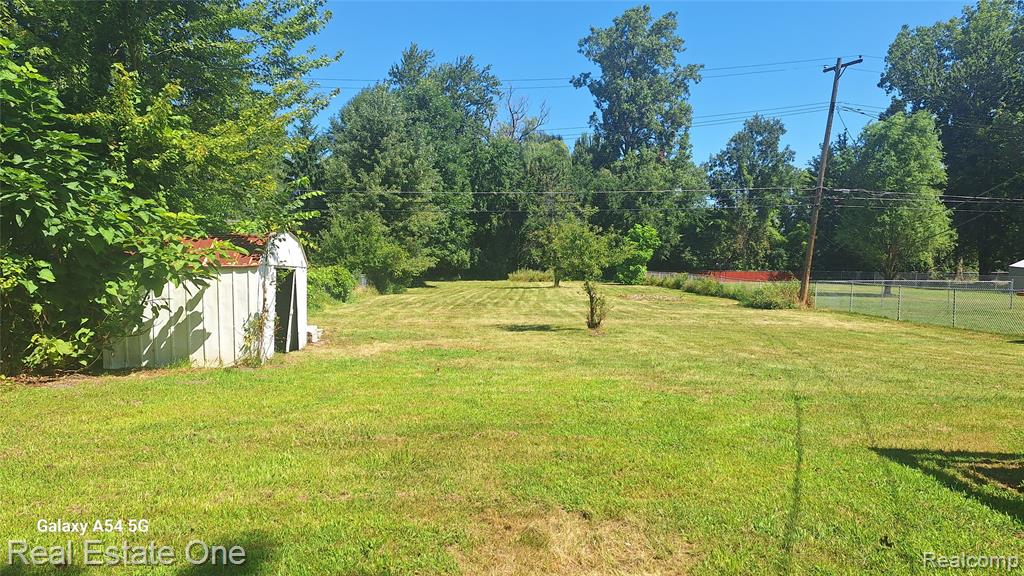 28214 Eton Street Property Photo 24