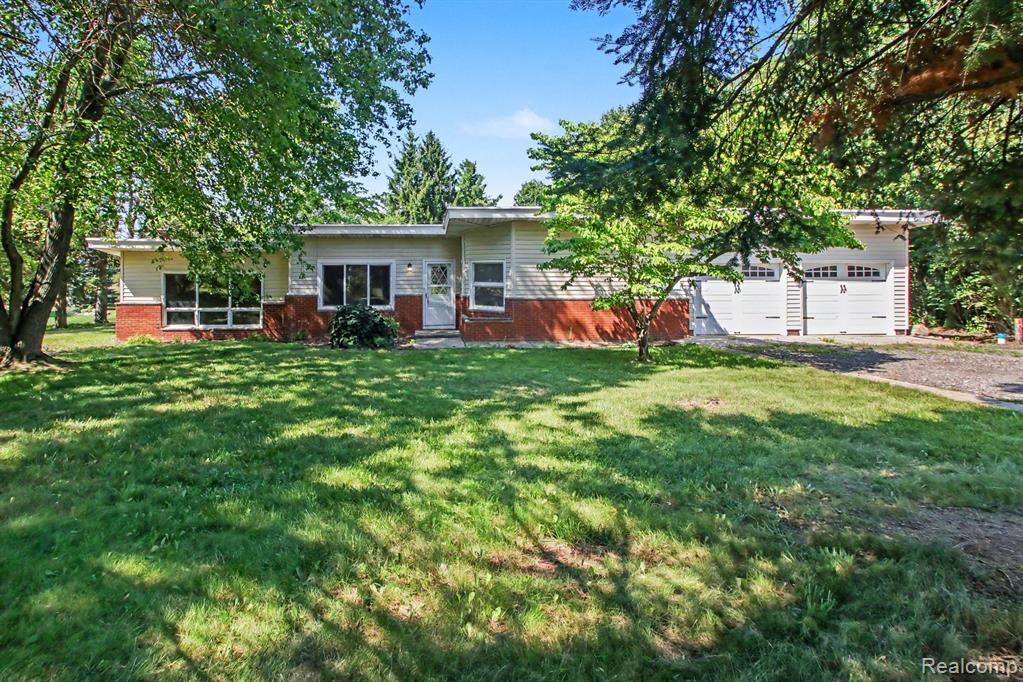 7800 W Sharpe Road Property Photo 1
