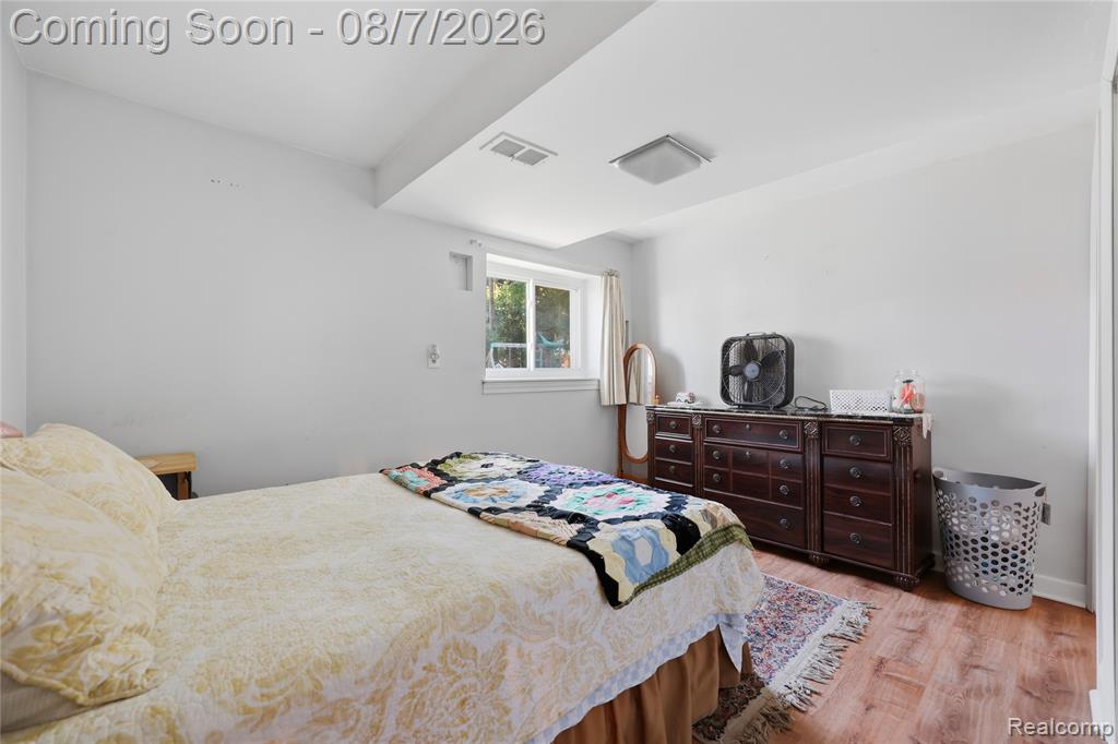 8517 Plumbrook Road Property Photo 14