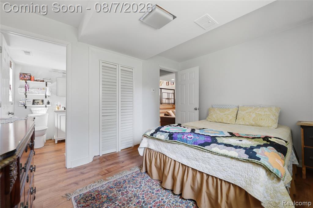 8517 Plumbrook Road Property Photo 15
