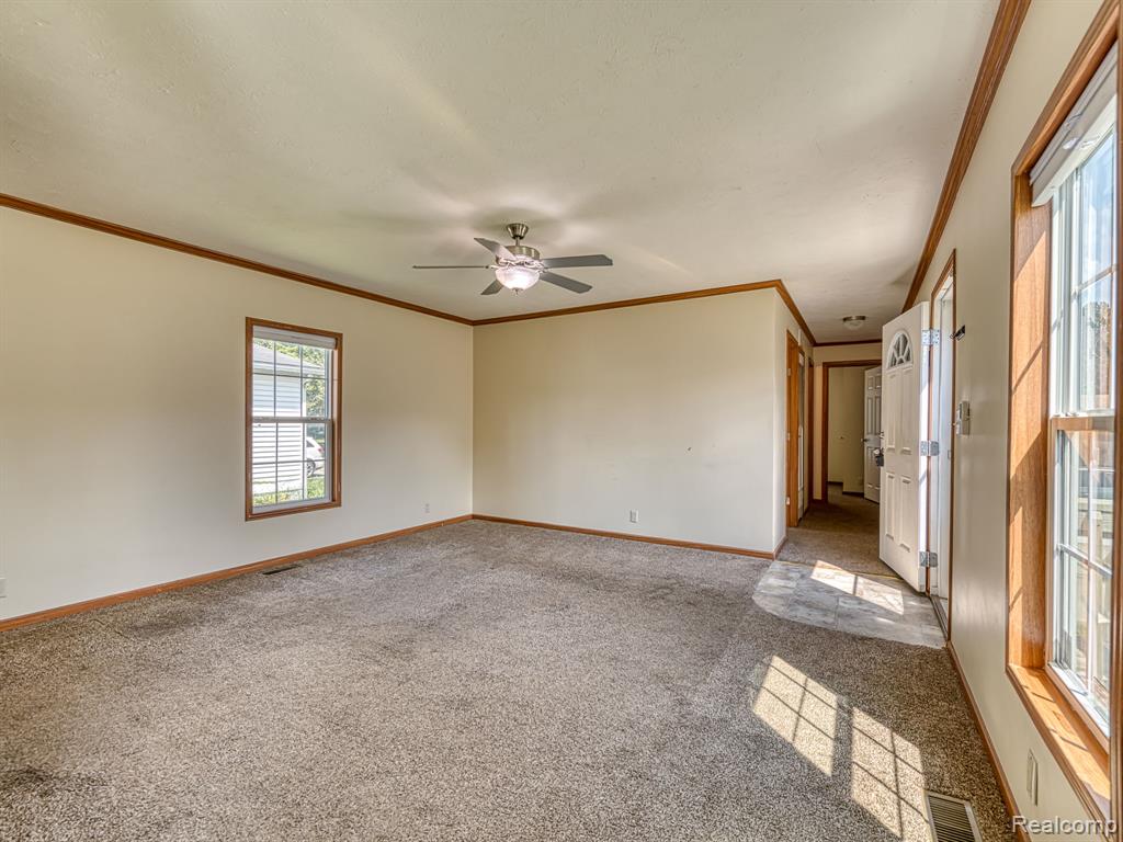 6655 Jackson Road Property Photo 4