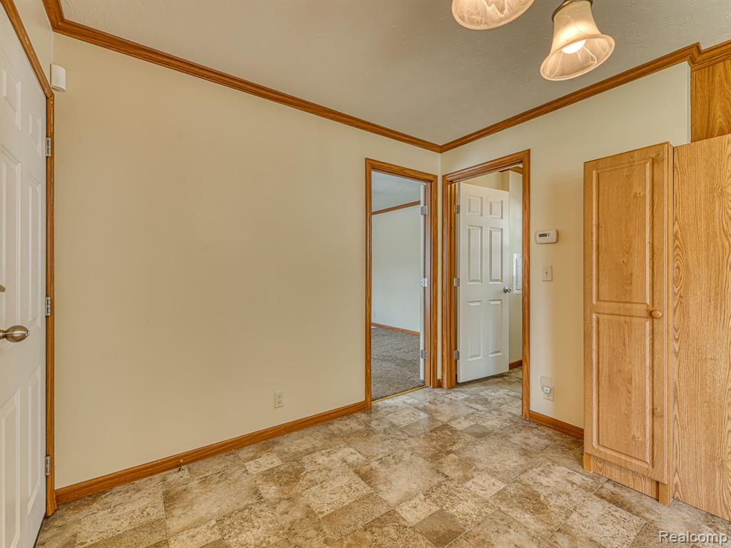 6655 Jackson Road Property Photo 12