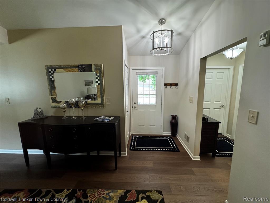 312 Redmaple Lane Property Photo 18