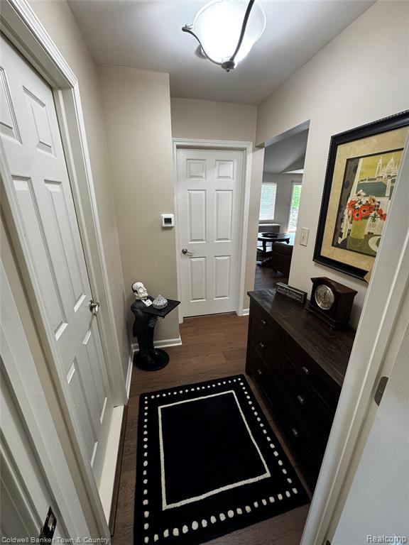 312 Redmaple Lane Property Photo 20