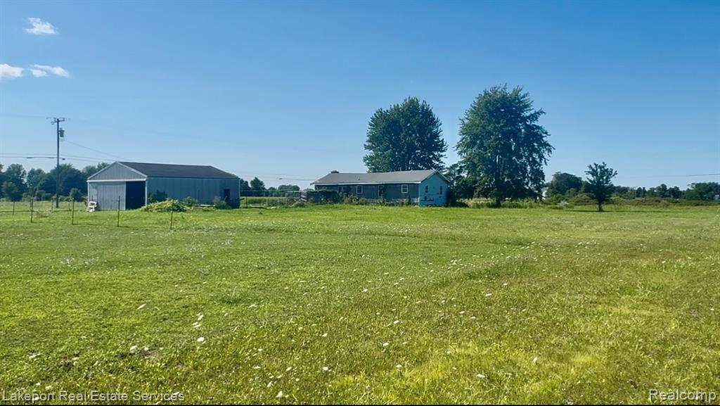 8485 Yale Road Property Photo 8