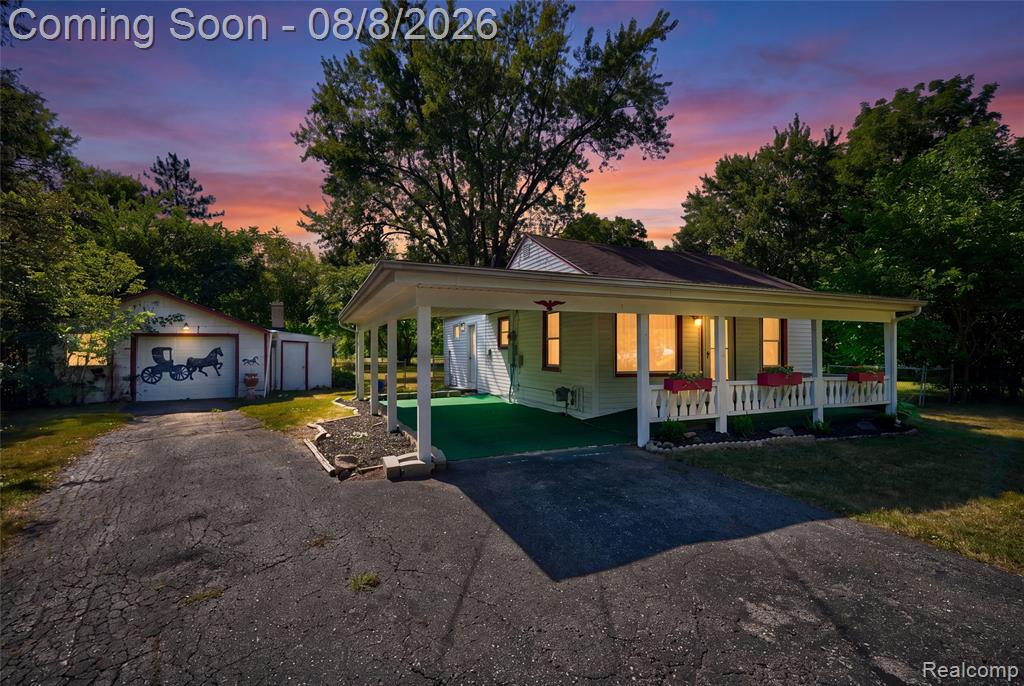 2240 Morrish Street Property Photo 27