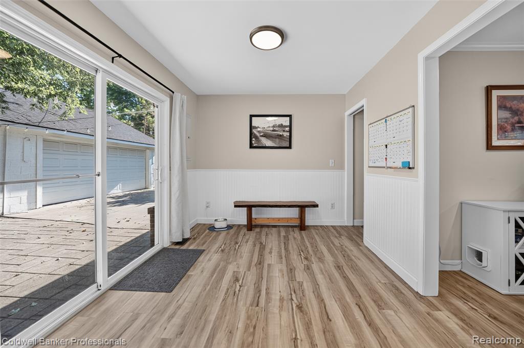 5475 Botsford Avenue Property Photo 14
