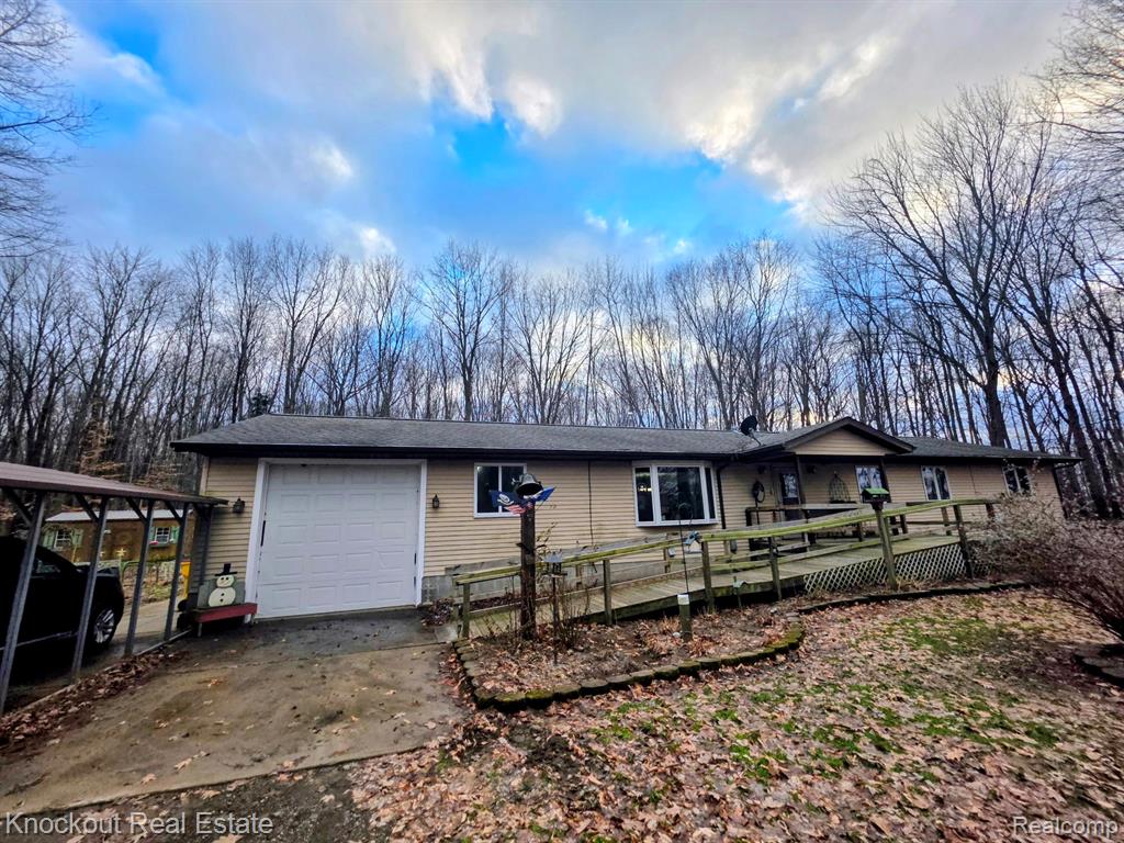 6223 Hasco Road Property Photo 1