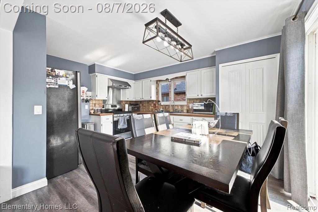 38626 Harrison Drive Property Photo 9