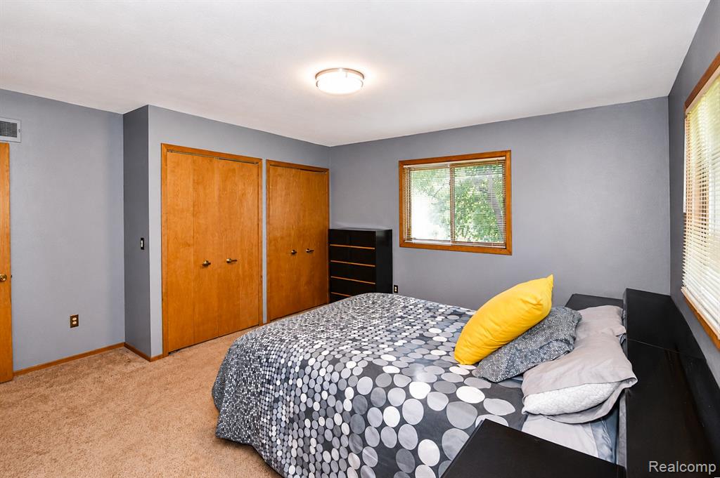 22783 Shadowglen Drive Property Photo 25