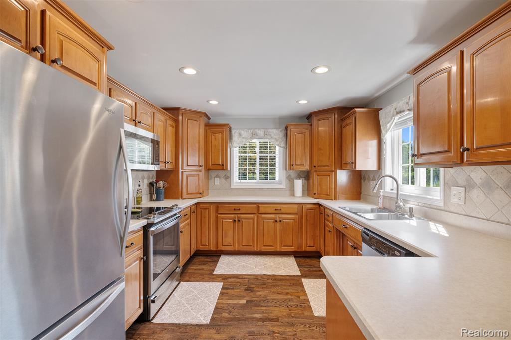 1423 Belle River Road Property Photo 16