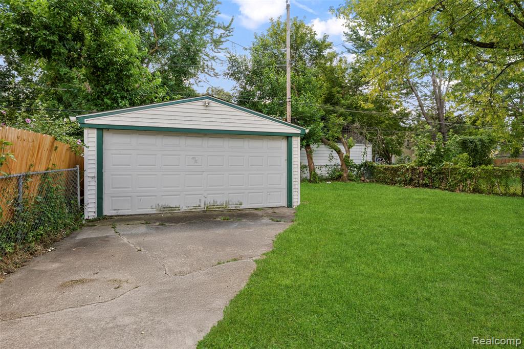 7220 Toepfer Road Property Photo 3