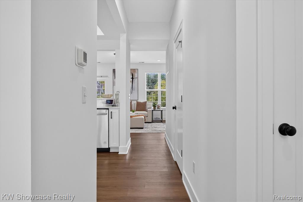 553 Village Lane Property Photo 15