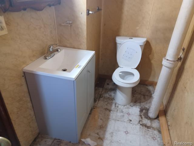 27177 Wick Road Property Photo 12