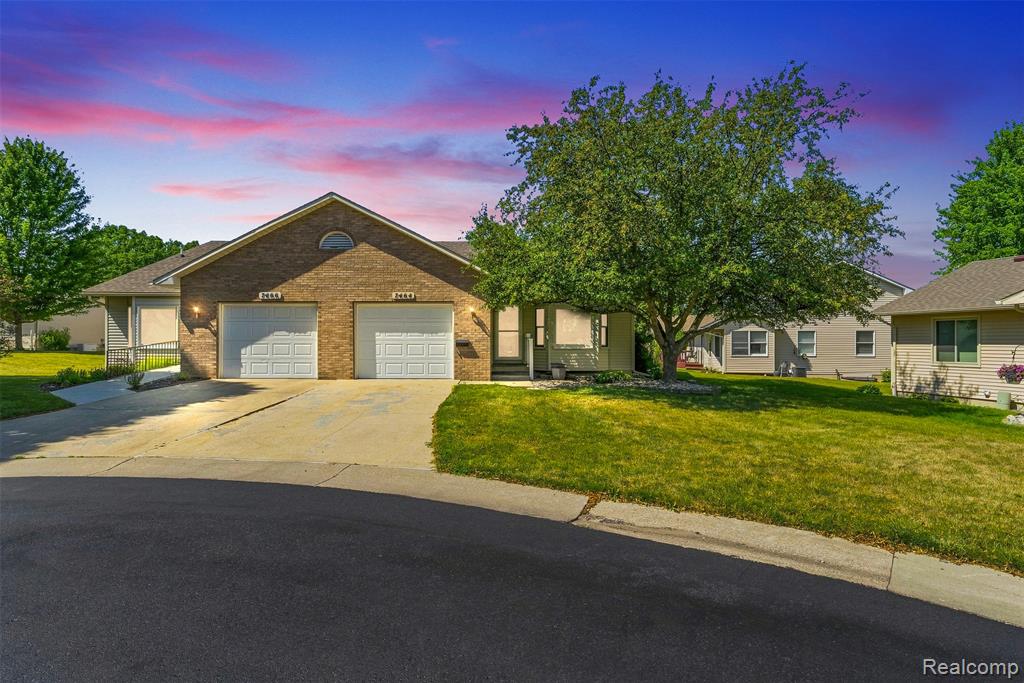 7464 Diane Court Property Photo 1