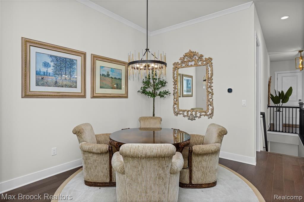 5636 Suffolk Court Property Photo 11