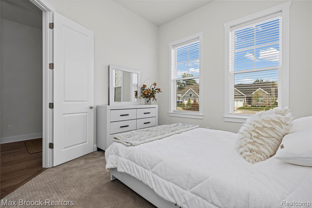 5636 Suffolk Court Property Photo 20