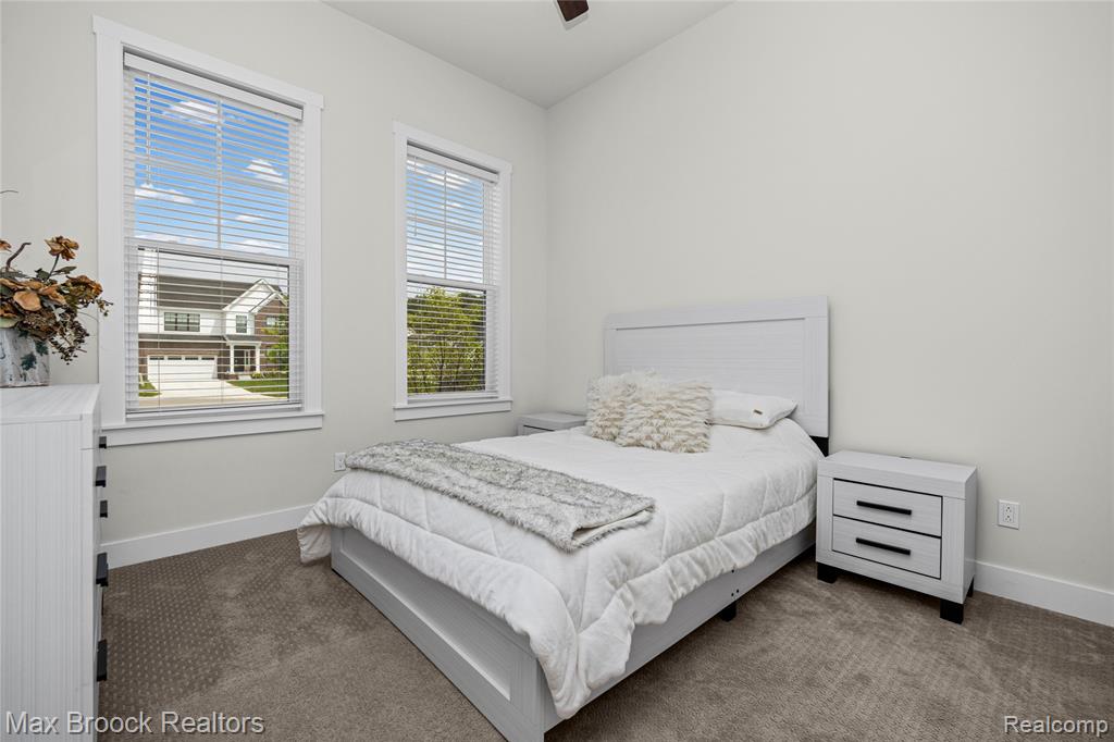 5636 Suffolk Court Property Photo 32