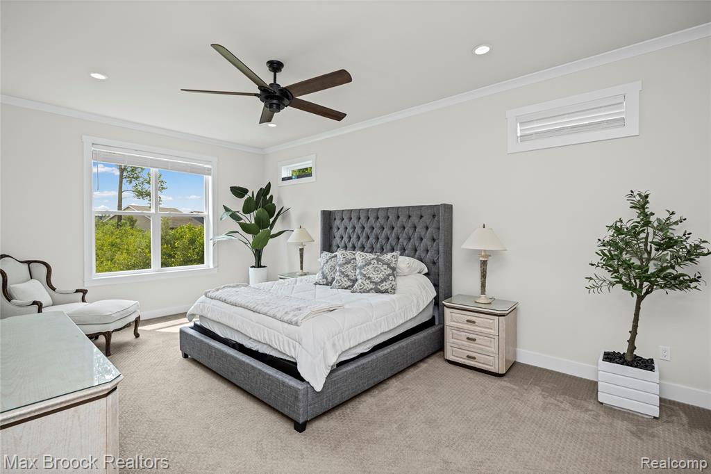 5636 Suffolk Court Property Photo 34