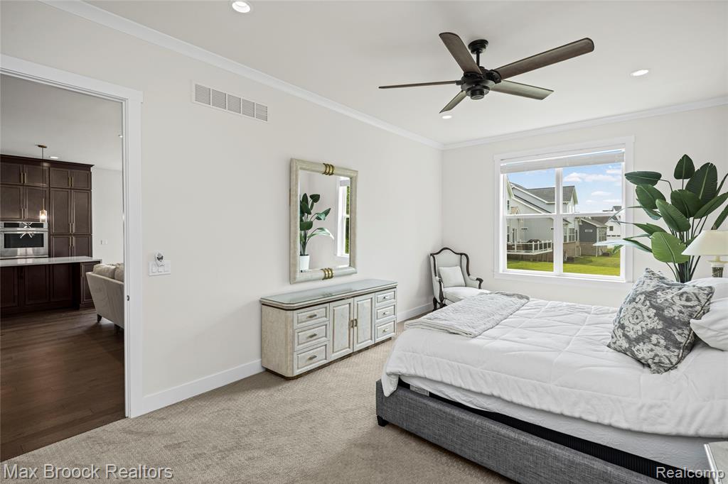 5636 Suffolk Court Property Photo 35