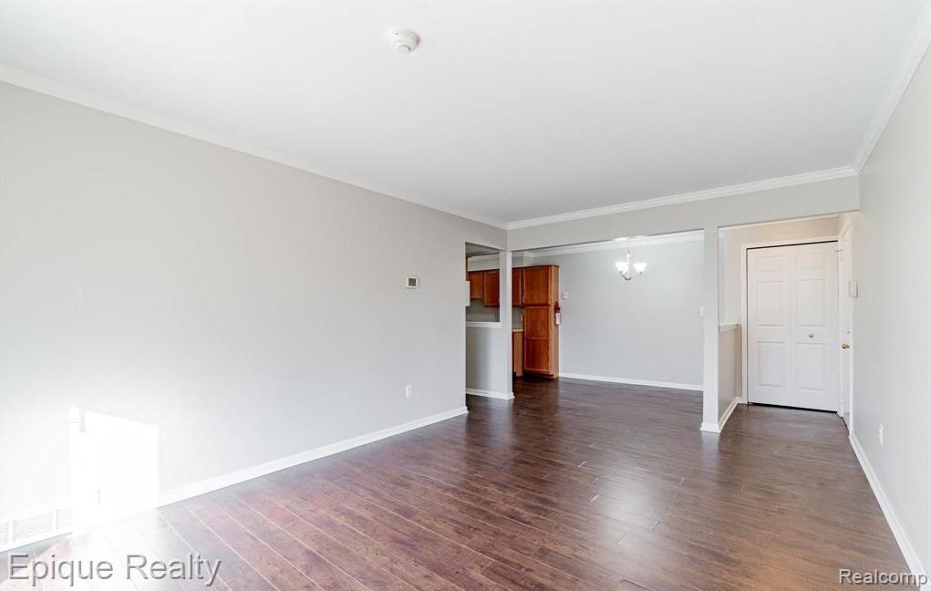 44467 Savery Drive Property Photo 6