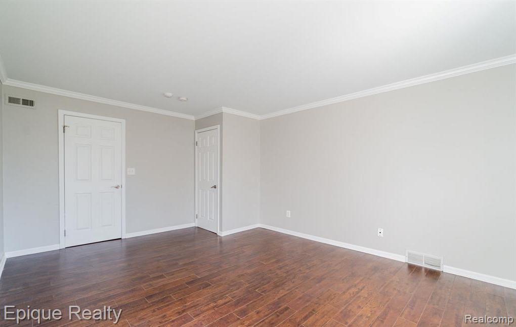 44467 Savery Drive Property Photo 15