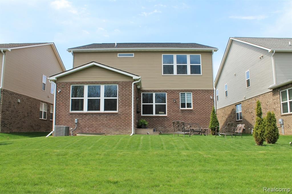 860 Backshore Drive Property Photo 4