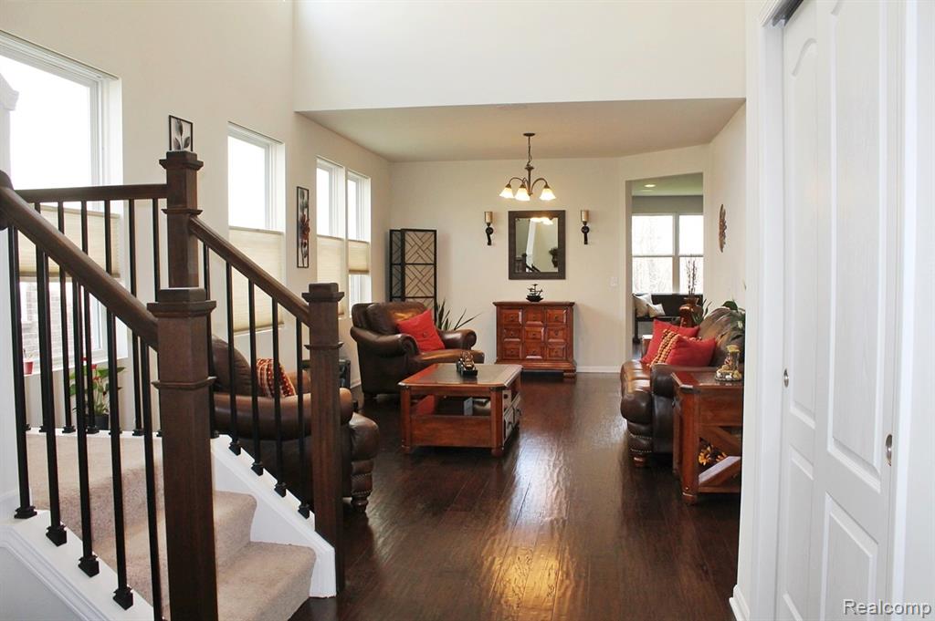 860 Backshore Drive Property Photo 9