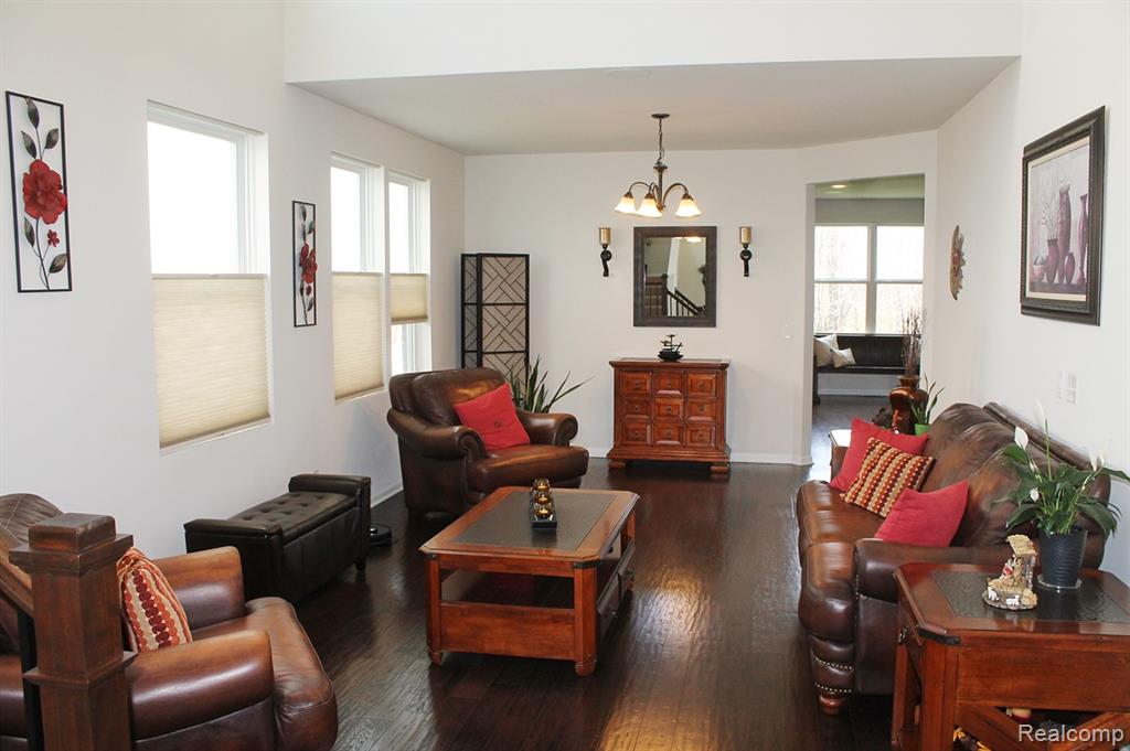 860 Backshore Drive Property Photo 10