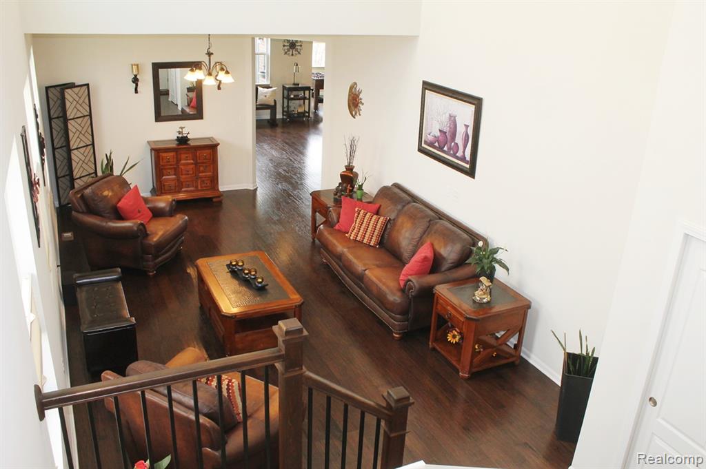 860 Backshore Drive Property Photo 12