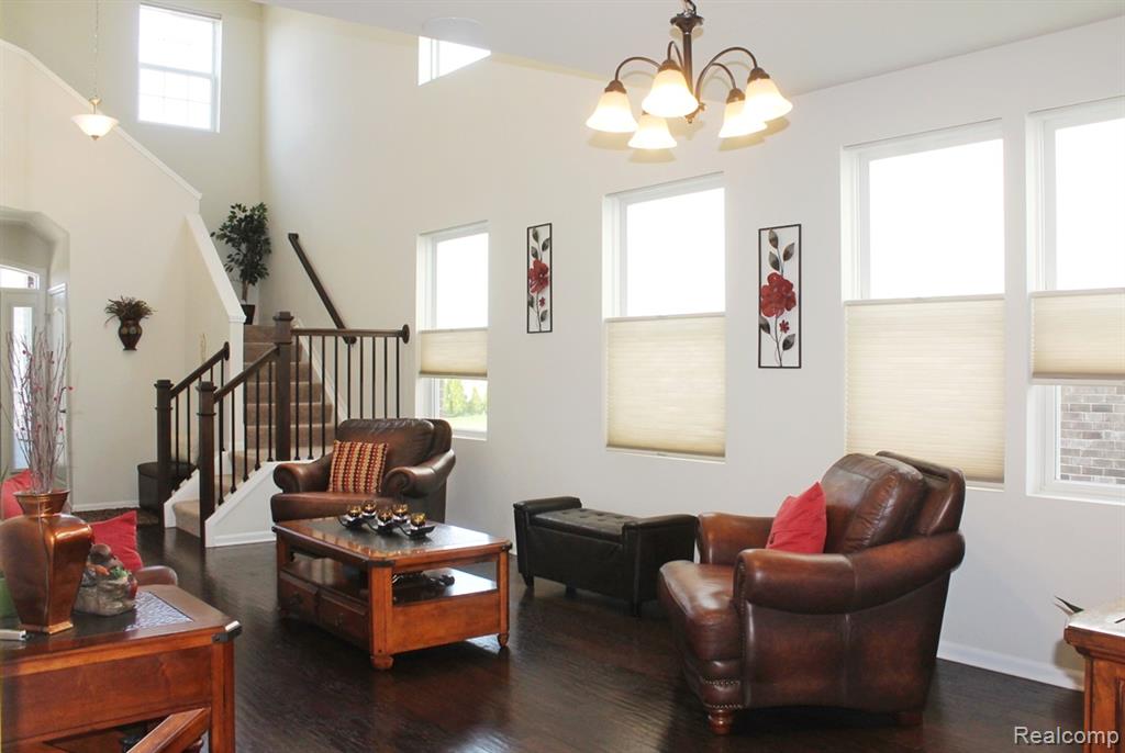 860 Backshore Drive Property Photo 14