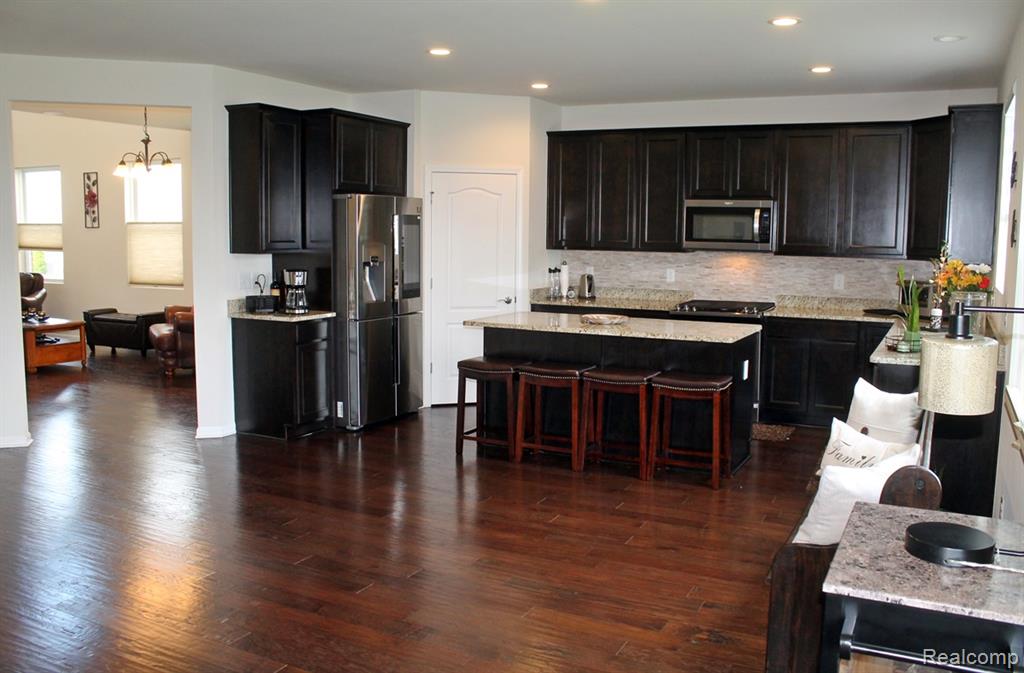 860 Backshore Drive Property Photo 24