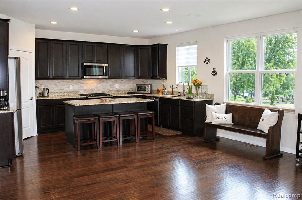 860 Backshore Drive Property Photo 25