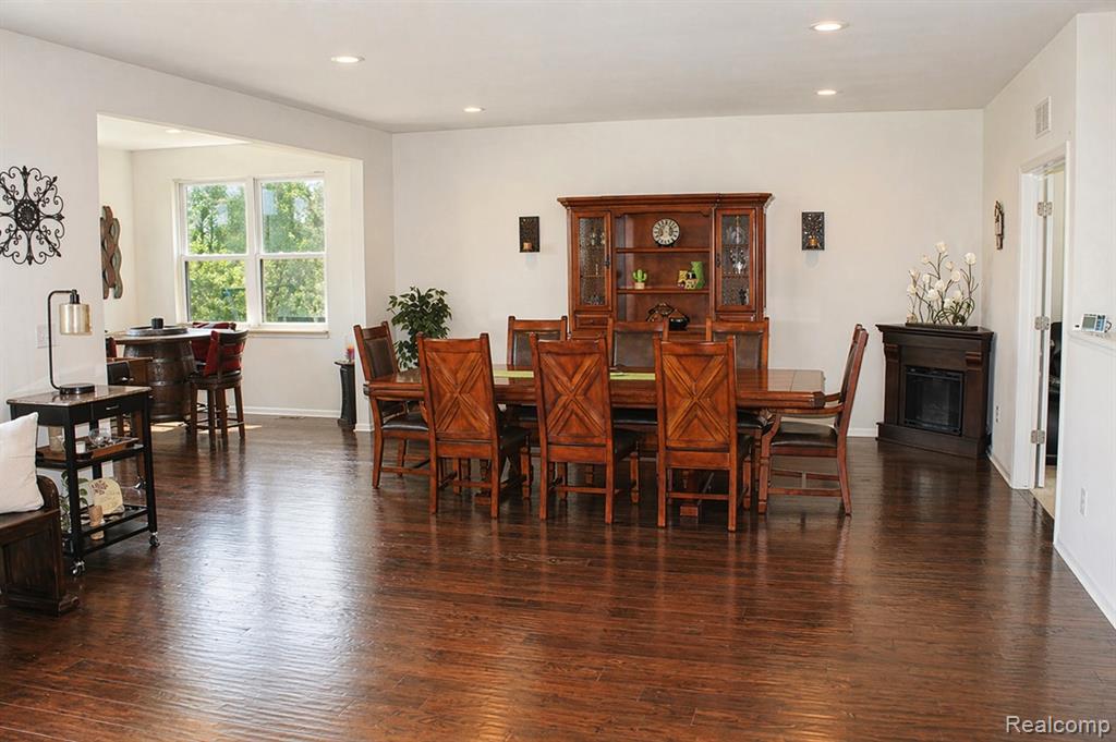 860 Backshore Drive Property Photo 30