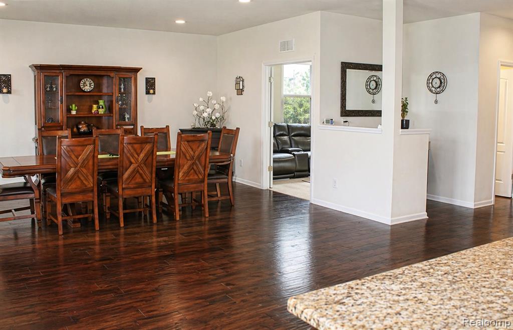 860 Backshore Drive Property Photo 32