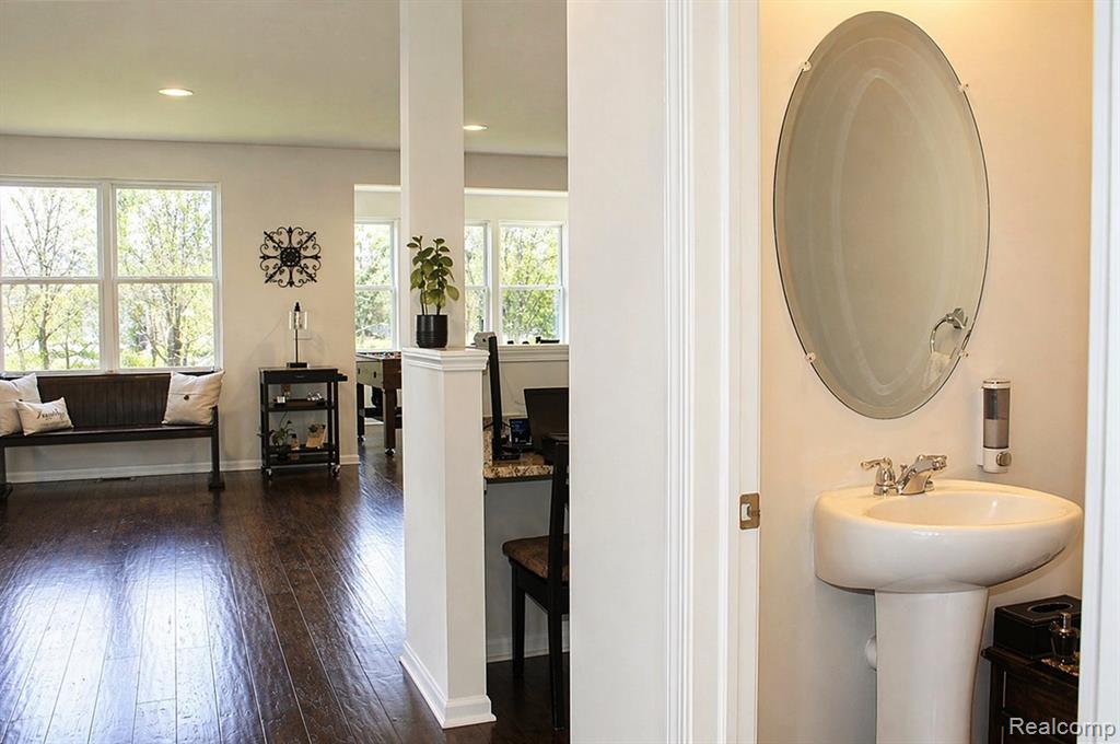 860 Backshore Drive Property Photo 36