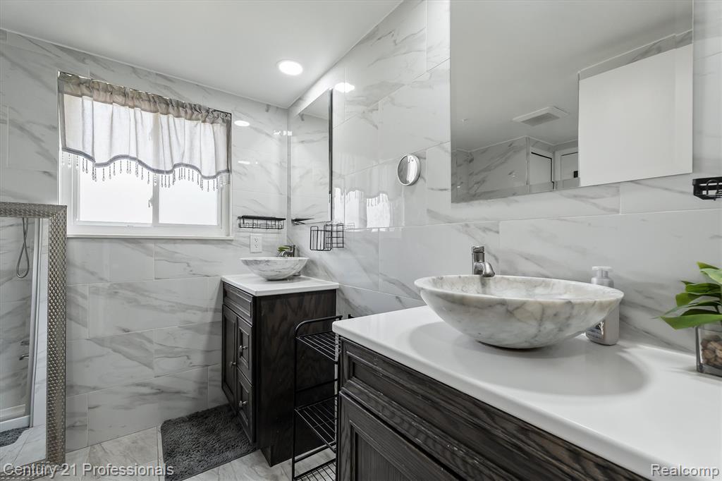 37010 Calka Drive Property Photo 12