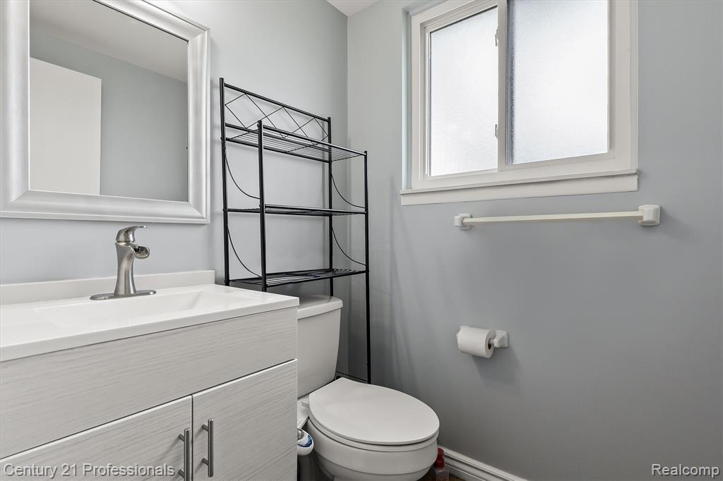 37010 Calka Drive Property Photo 18