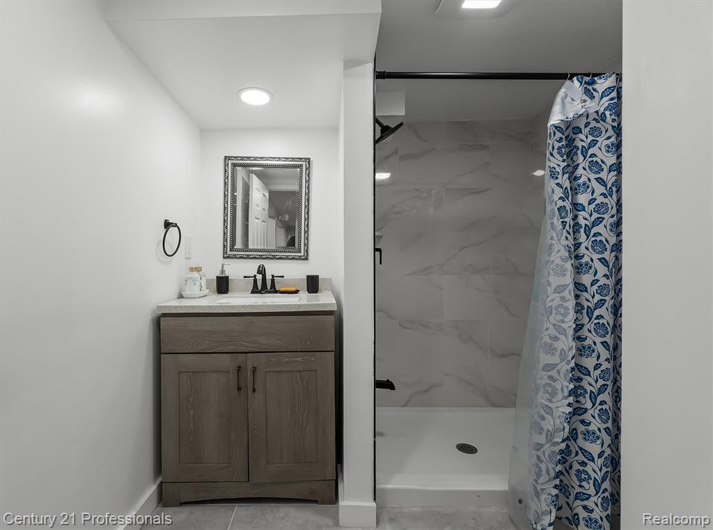 37010 Calka Drive Property Photo 24