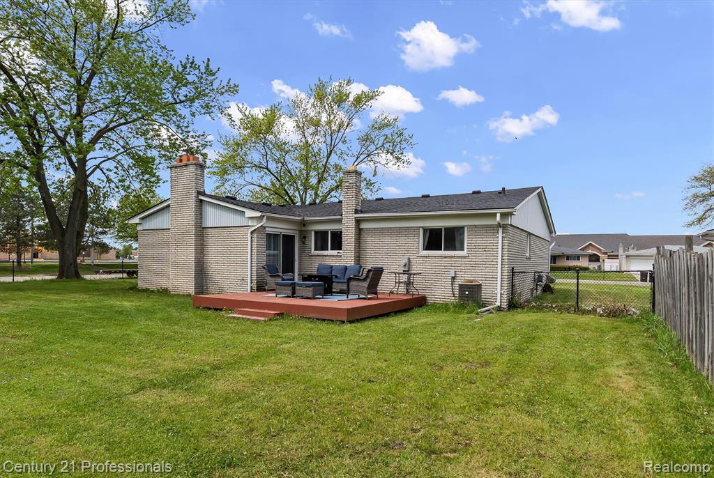 37010 Calka Drive Property Photo 28