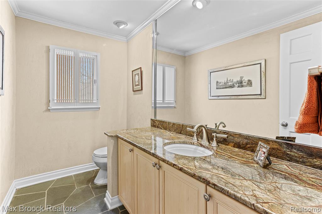 25933 Hersheyvale Drive Property Photo 13
