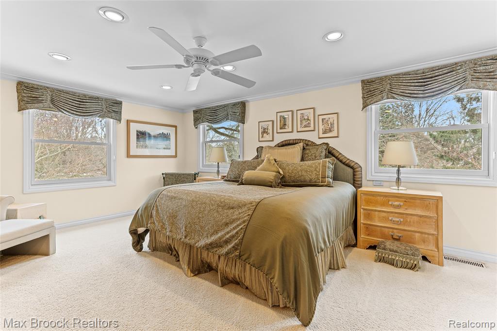 25933 Hersheyvale Drive Property Photo 17