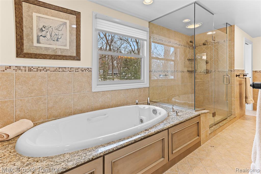 25933 Hersheyvale Drive Property Photo 20